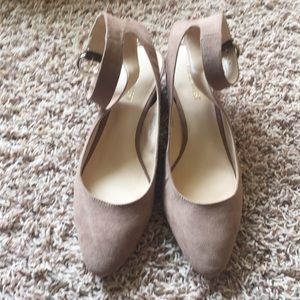 NEW Nude heels with ankle strap. Never worn!